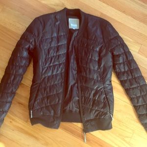 Bench puffer jacket! Like new!